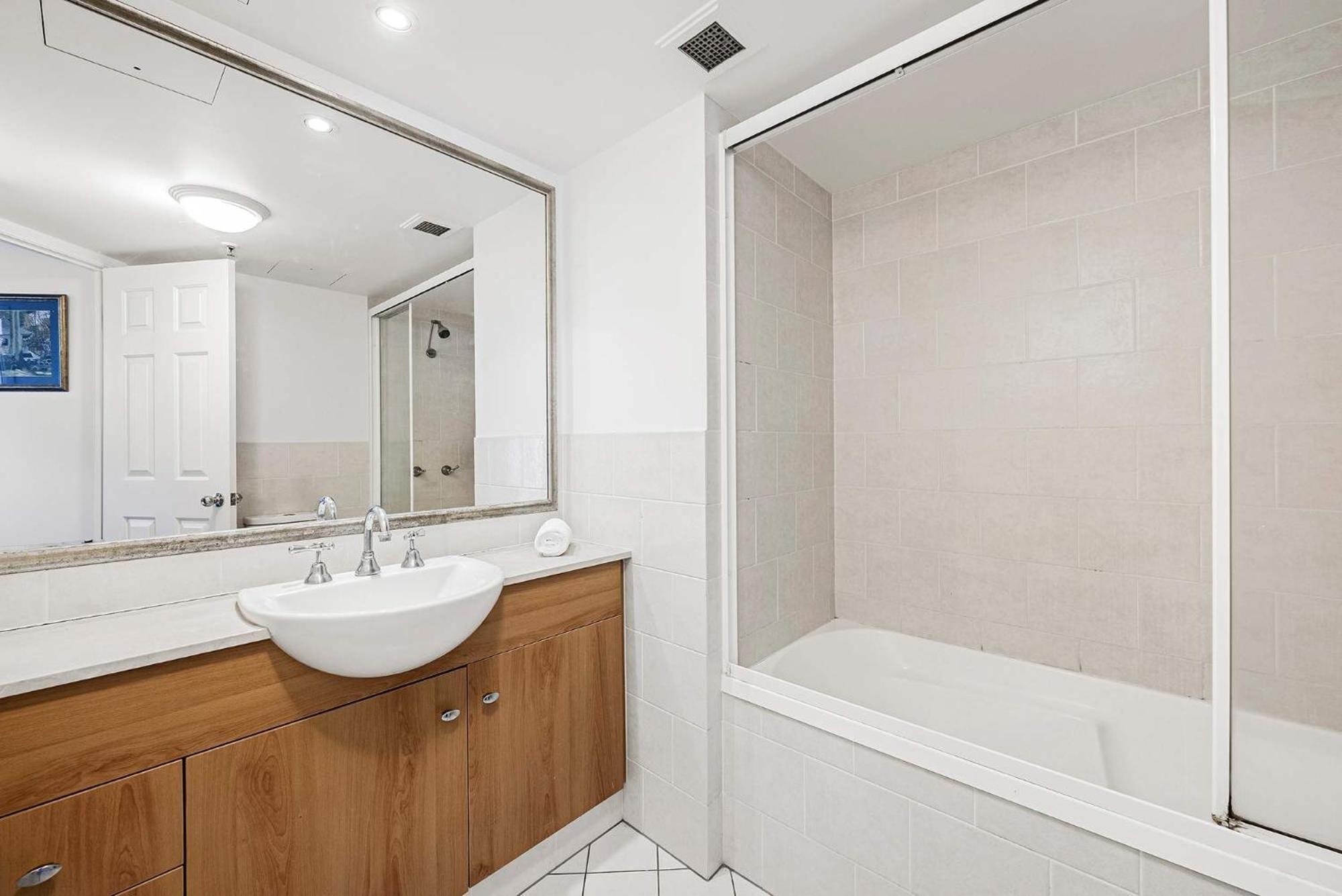 One-bedroom Escape With Ocean Views Gold Coast