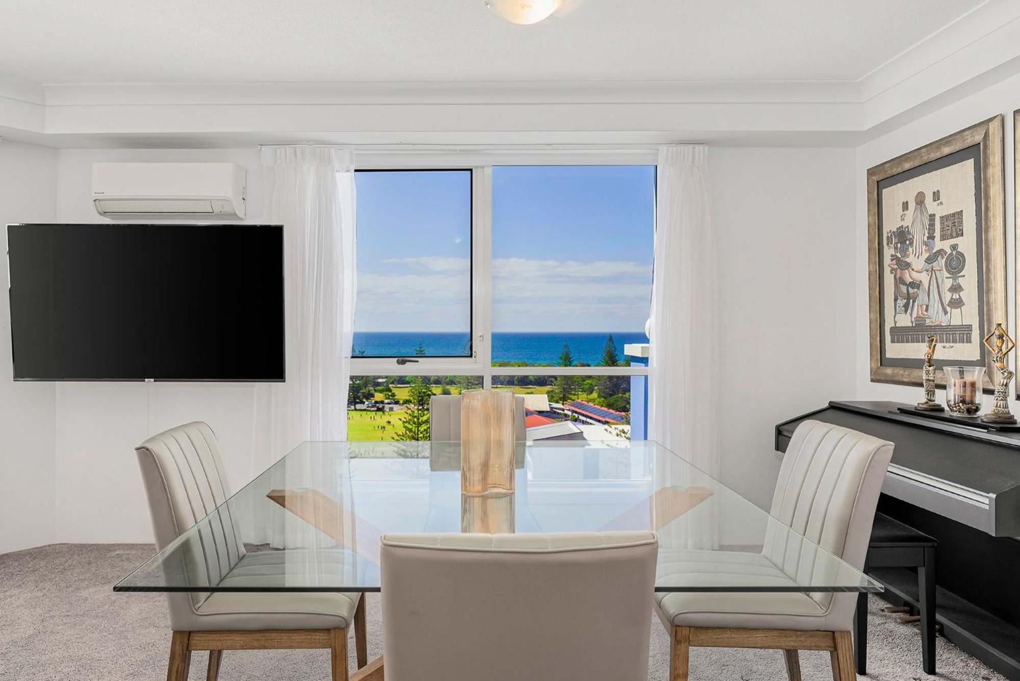 One-bedroom Escape With Ocean Views Apartment *